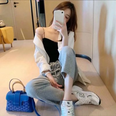 女隐士 封面